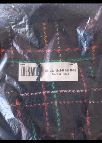 Düğmeli Çift Kapaklı Cepli Ekose Kadın Mini Ceket - Görsel 4