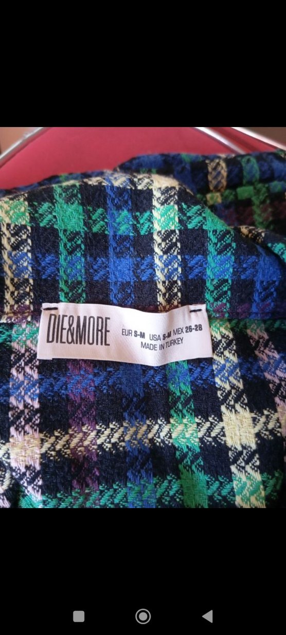 DÜĞMELİ ÇİFT KAPAKLI CEPLİ EKOSE KADIN CEKET. - Görsel 3