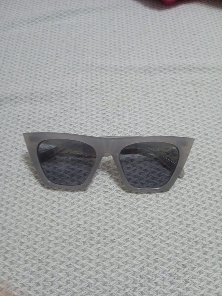 Gri Şeffaf Kadın Güneş Gözlüğü - Görsel 3
