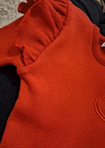 Kız Çocuk Kırmızı taytlı fırfırlı takım bedenleri mevcut - Görsel 2