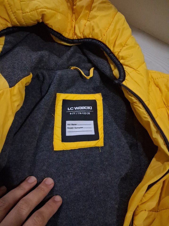 Sarı Kapüşonlu Erkek Çocuk Mont lcw marka - Görsel 2