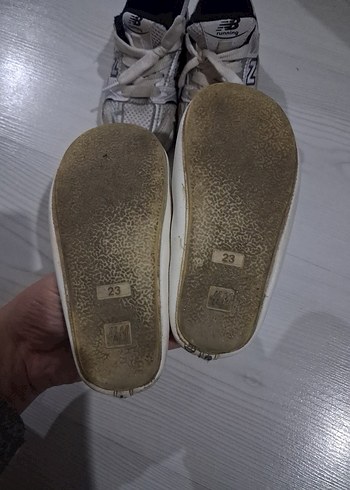 Kızlar için Beyaz Babet Ayakkabı 23 numara h&m marka - Görsel 2