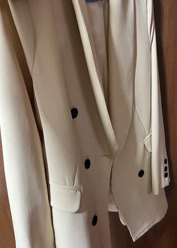 Düğmeli Beyaz Kadın Blazer Ceket - Görsel 4