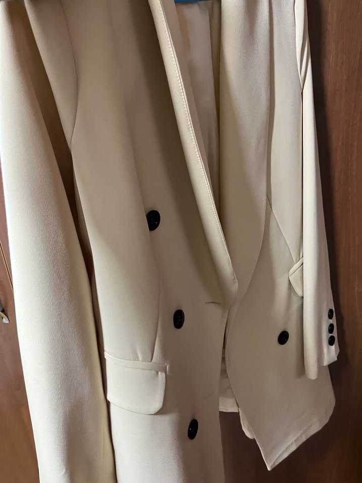 Düğmeli Beyaz Kadın Blazer Ceket - Görsel 4