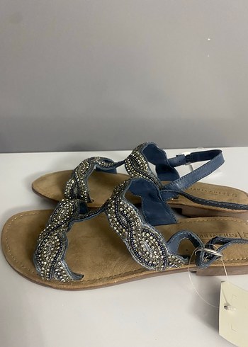 Boncuk İşlemeli Mavi Süet Kadın Dolgu Topuklu Sandalet - Görsel 6