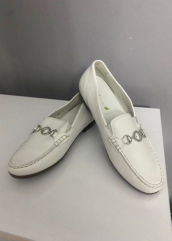 Kızlar için Beyaz Deri Tokalı Loafer Ayakkabı - Görsel 4