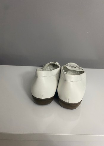 Kızlar için Beyaz Deri Tokalı Loafer Ayakkabı - Görsel 5