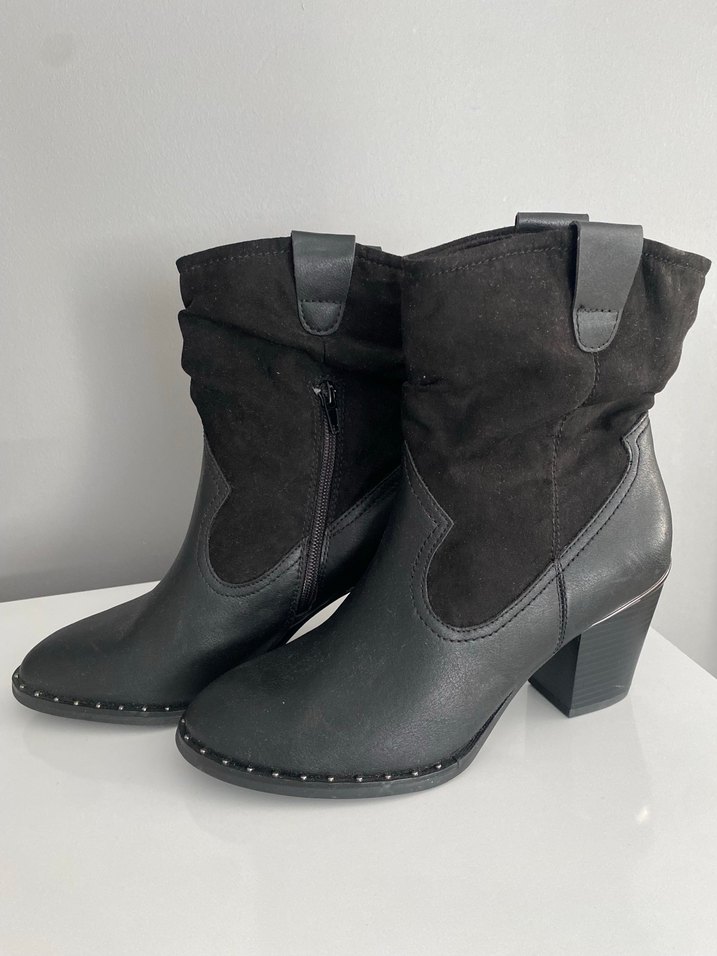 Siyah Süet Tokalı Kadın Topuklu Bot - Görsel 5