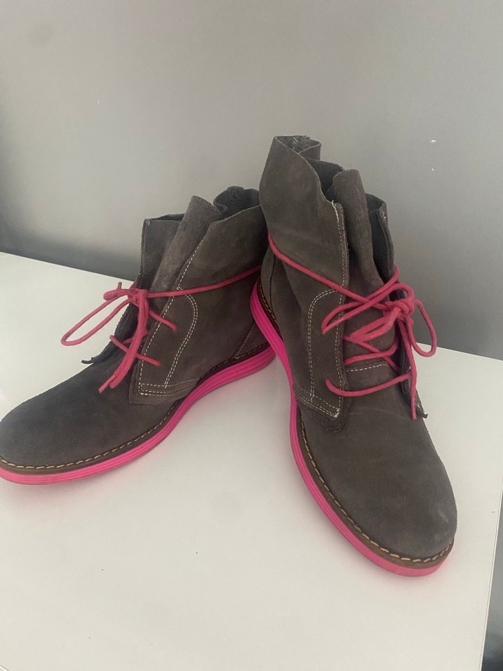 Gri Süet Kadın Bot Pembe Detaylı - Görsel 4