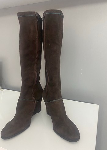 Kahverengi Süet Dolgu Topuklu Kadın Çizme - Görsel 4