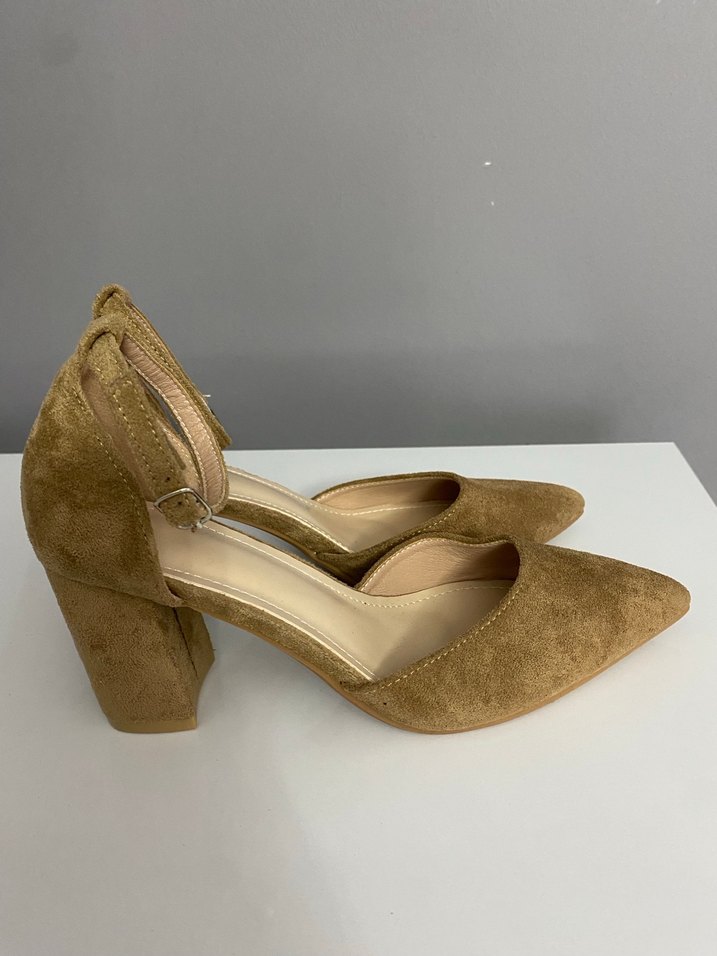 Bej Süet Kemerli Kadın Topuklu Ayakkabı - Görsel 2