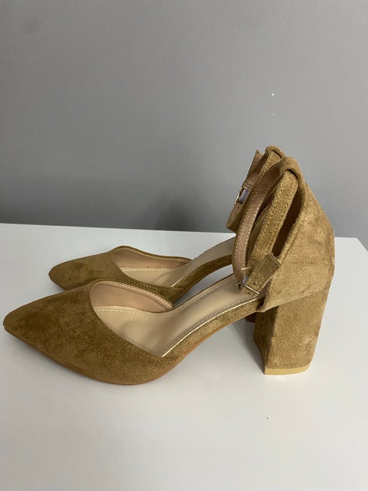 Bej Süet Kemerli Kadın Topuklu Ayakkabı - Görsel 4