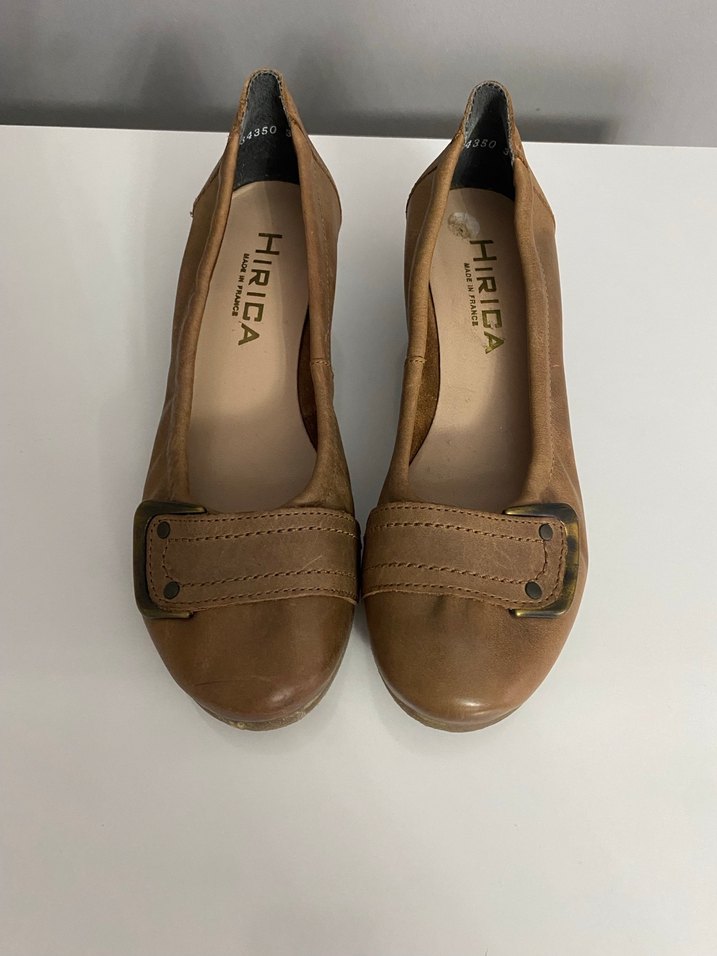 Bej Deri Tokalı Dolgu Topuk Kadın Klasik Ayakkabı - Görsel 2