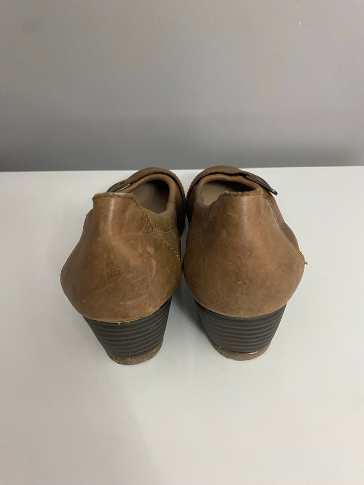 Bej Deri Tokalı Dolgu Topuk Kadın Klasik Ayakkabı - Görsel 5