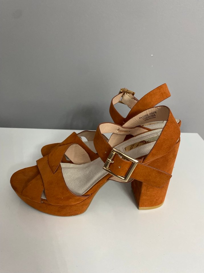 Bej Süet Dolgu Topuklu Kadın Sandalet - Görsel 4