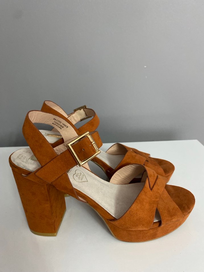 Bej Süet Dolgu Topuklu Kadın Sandalet - Görsel 2