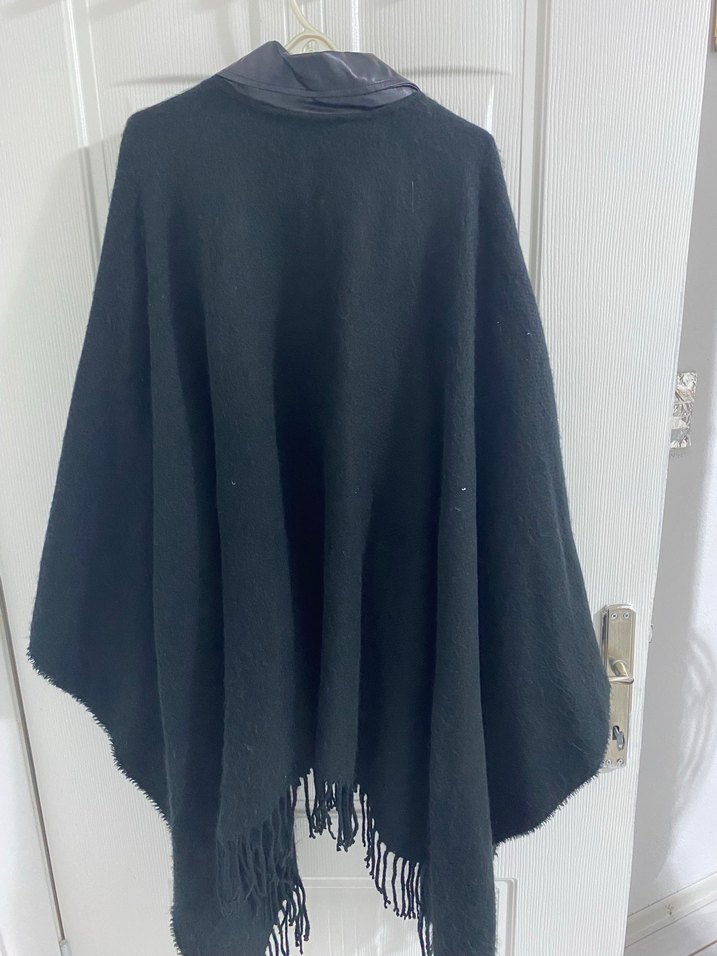 Siyah Parisian Kadın Panço - Görsel 3