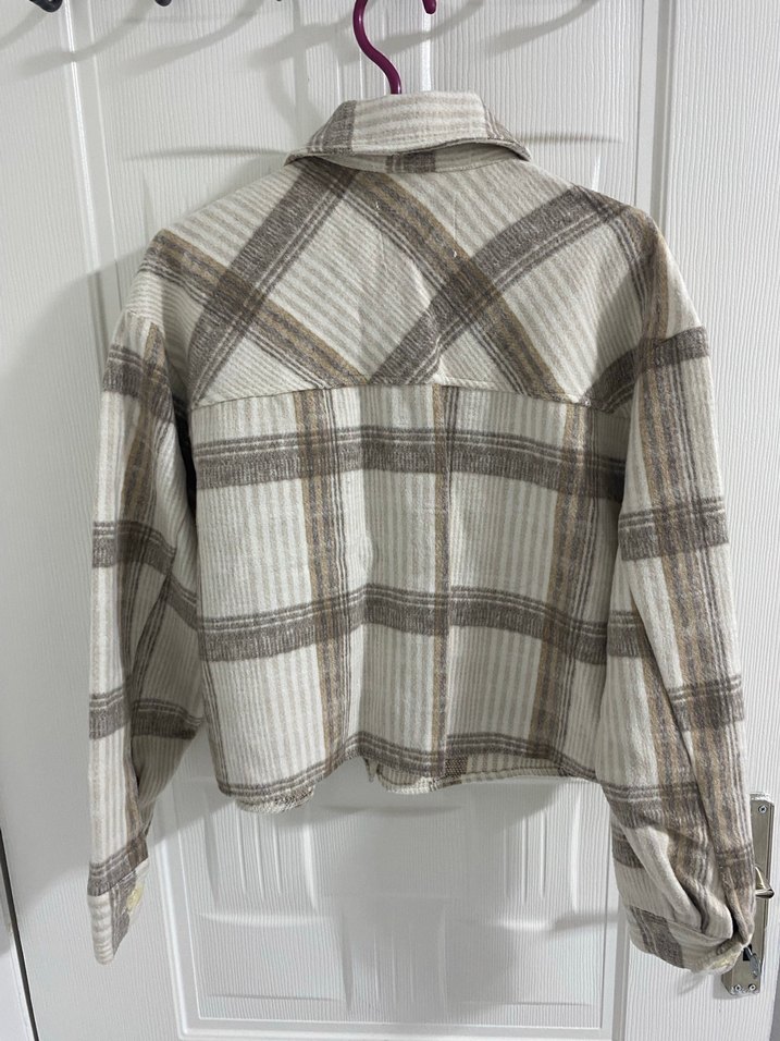 Bej Gri Ekose Düğmeli Kadın Gömlek - Görsel 3