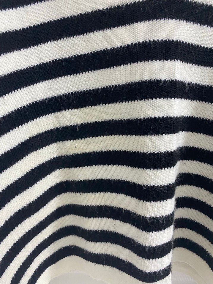 V Yaka Çizgili Örgü Kadın Kazak - Görsel 2