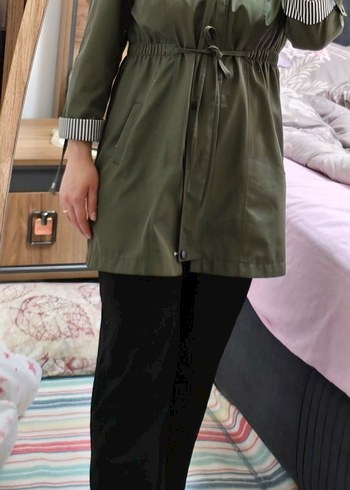 Kemerli Uzun Haki Kadın Yağmurluk - Görsel 3