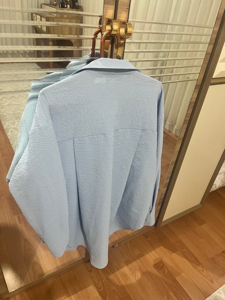 Düğmeli Mavi Keten Gömlek - Görsel 3