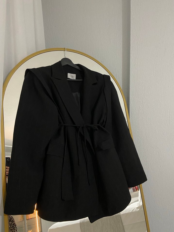 Kadın Siyah Kemerli Midi Blazer - Görsel 2