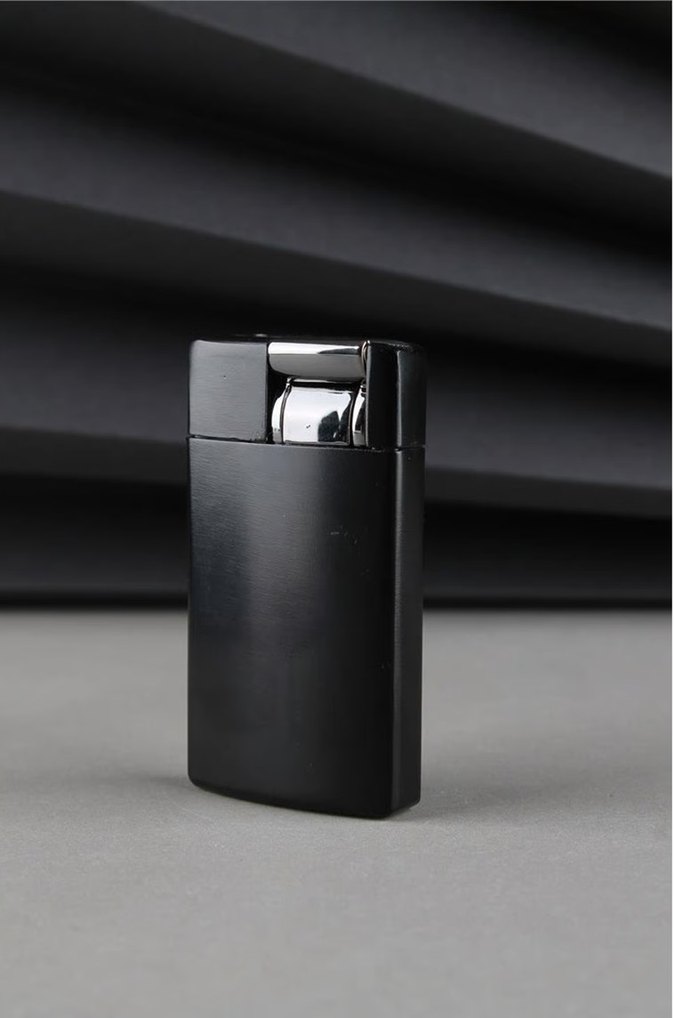 Siyah Mandallı Metal Turbo Gazlı Çakmak - Görsel 2