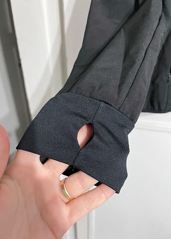 Fermuarlı Yüksek Yakalı Siyah Yağmurluk - Görsel 2