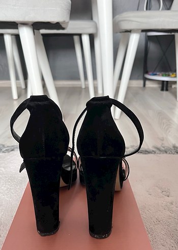 Siyah Süet Önü Açık Kadın Ayakkabı - Görsel 3