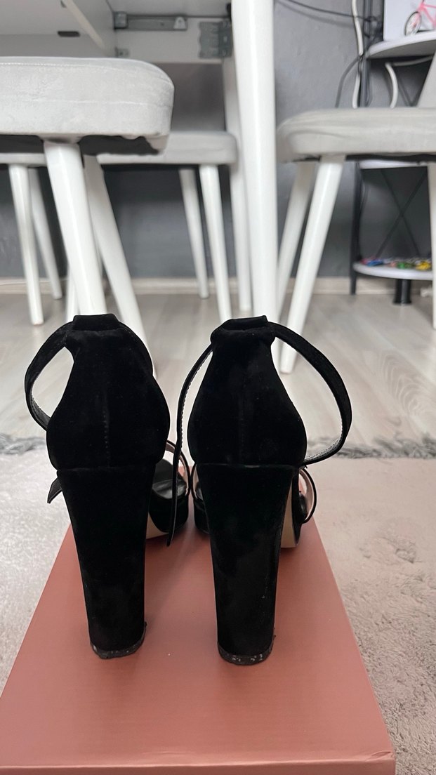 Siyah Süet Önü Açık Kadın Ayakkabı - Görsel 3