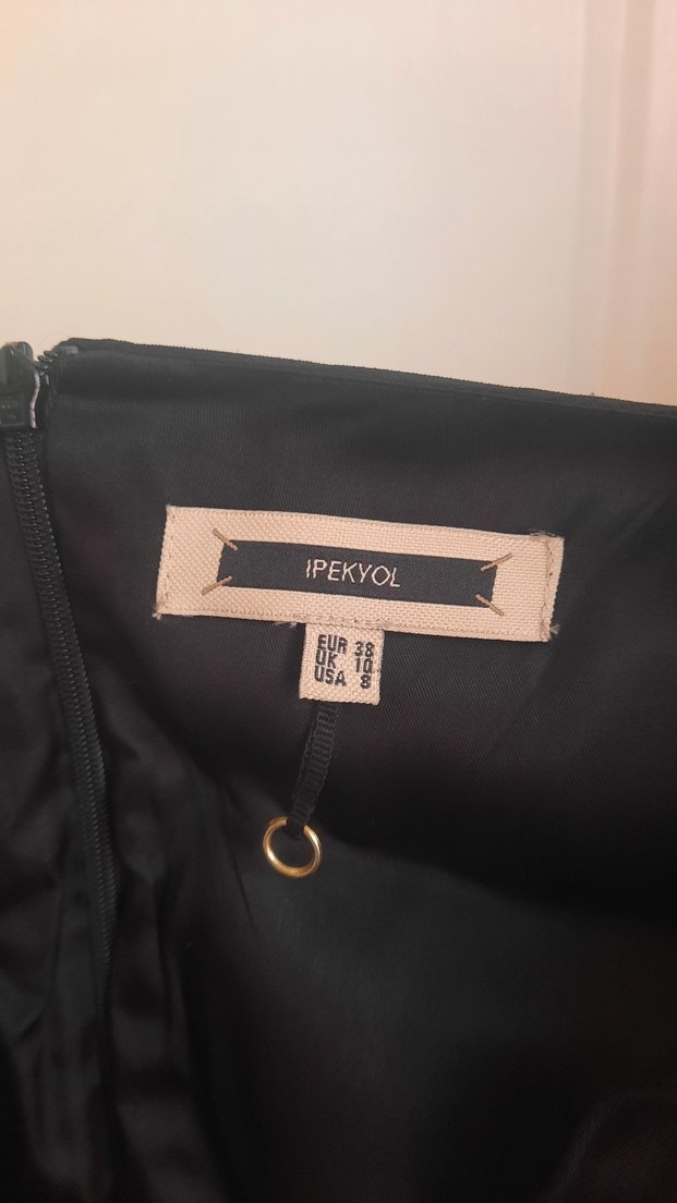 Siyah V Yaka Midi Elbise - Görsel 3