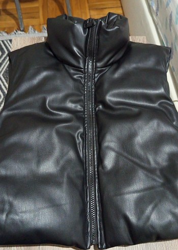 Siyah Deri Fermuarlı Yüksek Yaka Kadın Yelek - Görsel 3