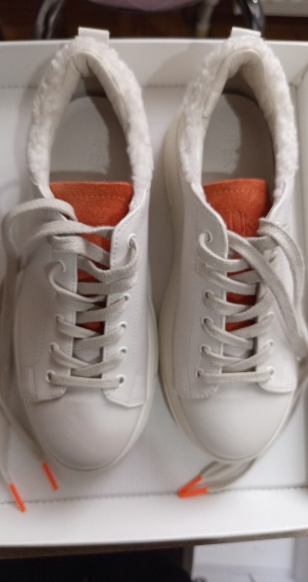 Beyaz Kadın Spor Ayakkabı Kürklü Detaylı - Görsel 2