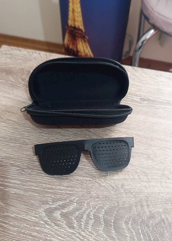 Siyah Minimalist Delikli okuma Gözlük - Görsel 3