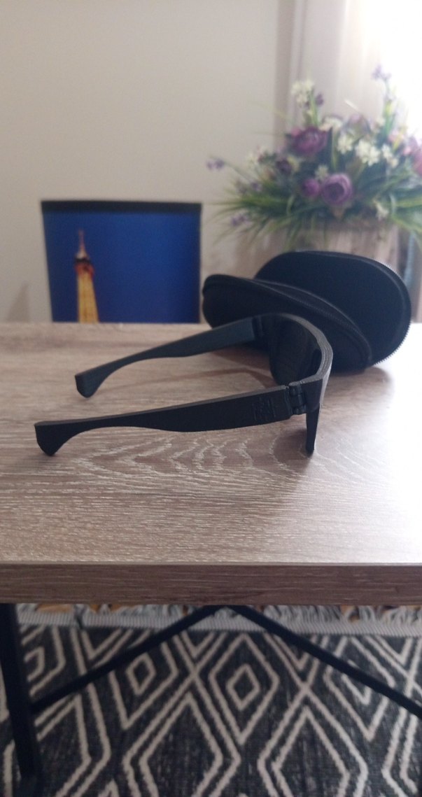 Siyah Minimalist Delikli okuma Gözlük - Görsel 2