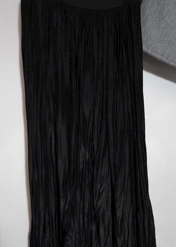 Kadın Siyah Pilili Uzun Etek - Görsel 2