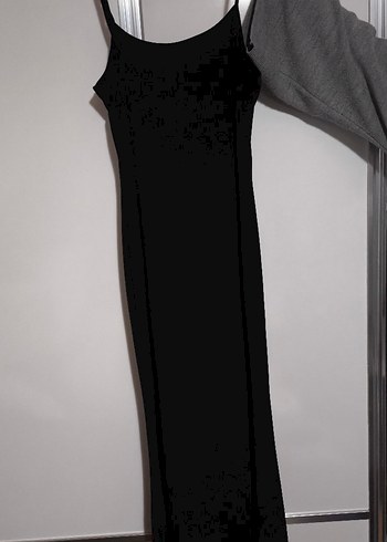 Siyah uzun ince askılı Elbise - Görsel 3
