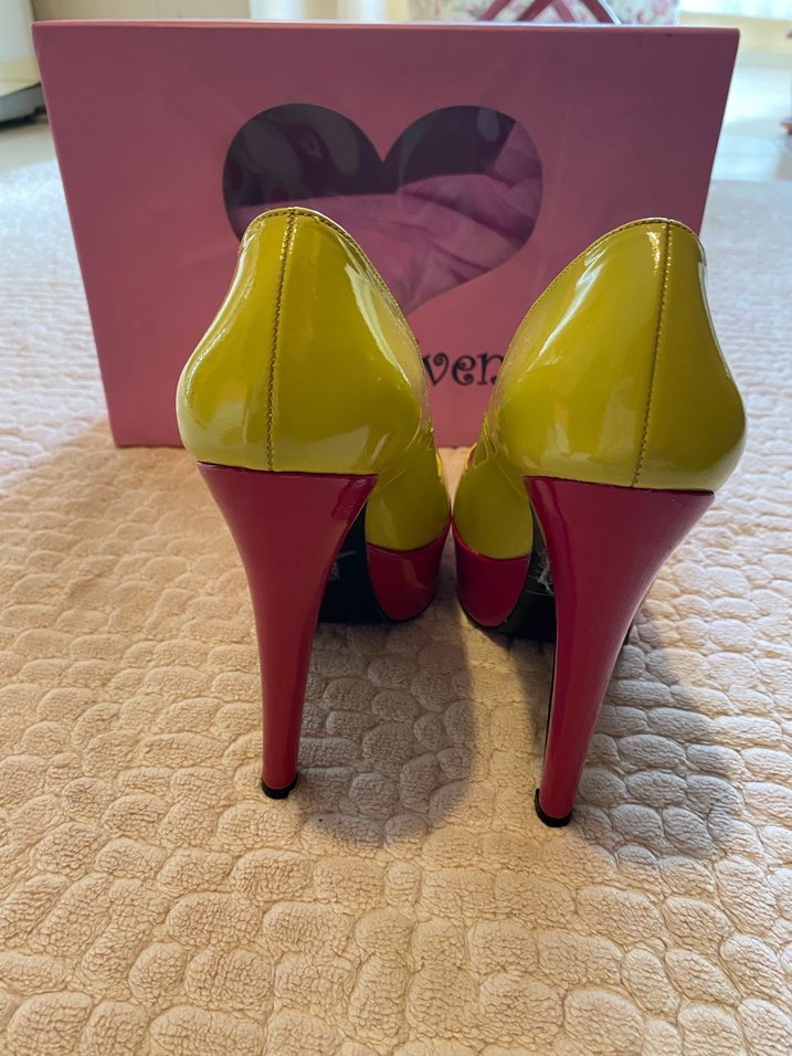 Sarı Parlak Rugan Platform Topuklu Ayakkabı - Görsel 2