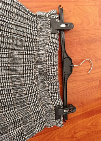 Gri Pilili Kadın Etek - Görsel 3