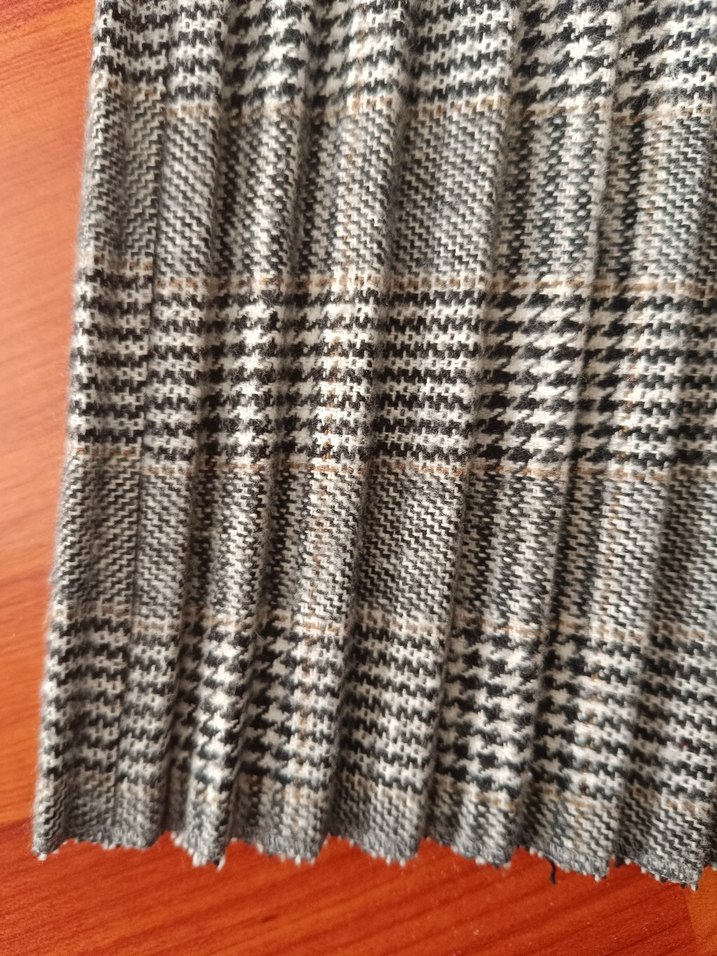 Gri Pilili Kadın Etek - Görsel 2