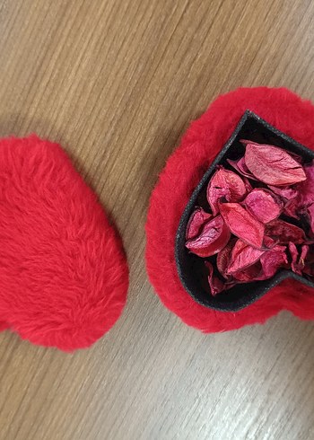 Kalpli Peluş Kutu - Görsel 2