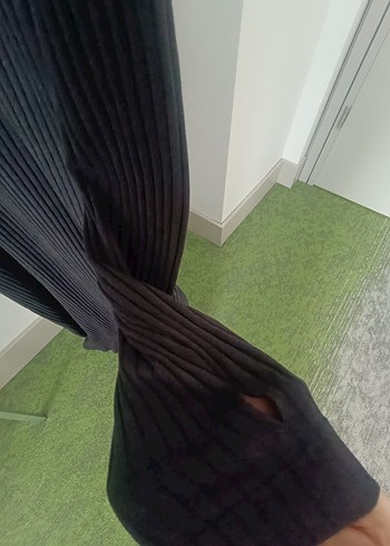 Parmak geçmeli esnek fitilli triko  siyah uzun kollu elbise - Görsel 3