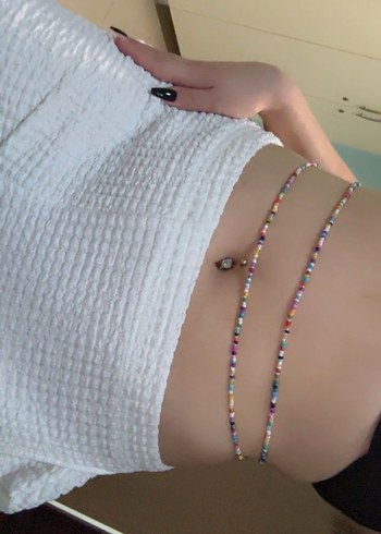 Işıltılı Beyaz Kadın Vücut Zinciri - Görsel 2