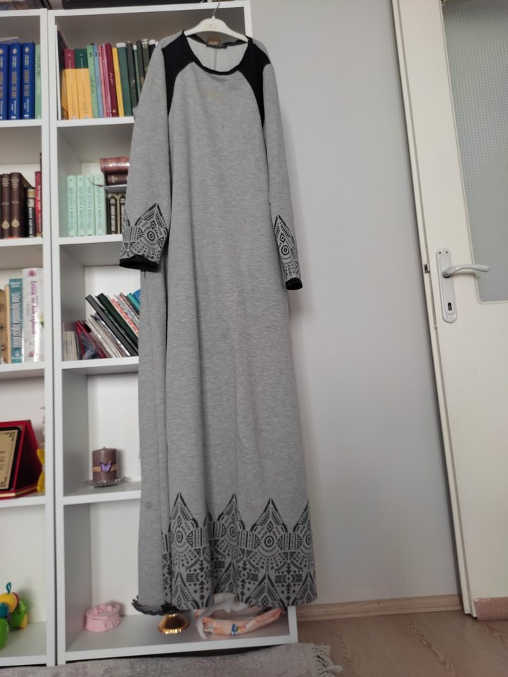 cepli Uzun Kollu mevsimlik elbise - Görsel 3