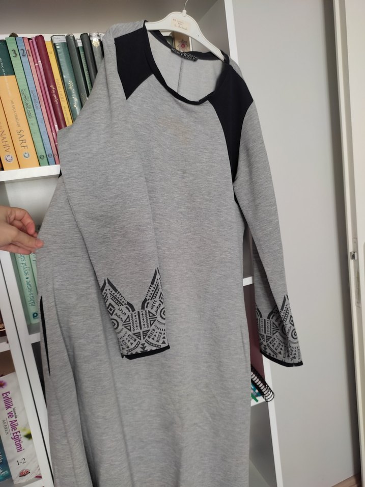 cepli Uzun Kollu mevsimlik elbise - Görsel 4