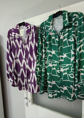 Desenli Uzun Kollu V Yakalı Gömlek - Görsel 3