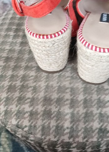 Kırmızı Süet Dolgu Topuklu Espadril - Görsel 3