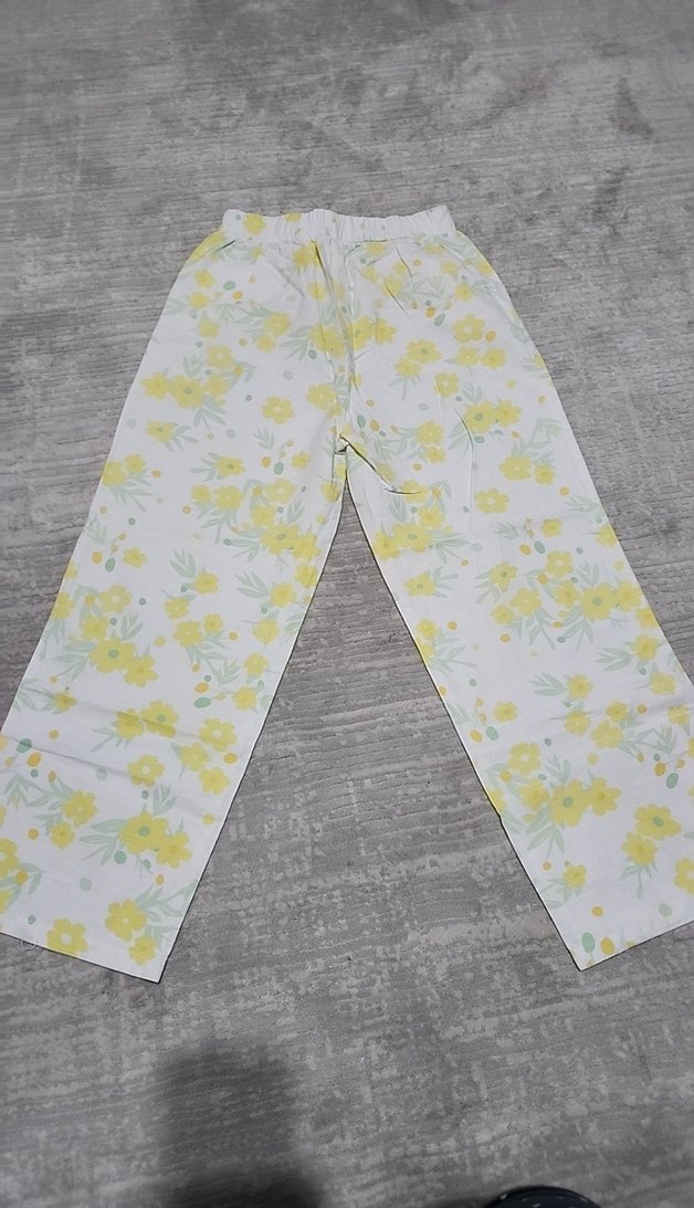 Sarı Çiçek Desenli Bol Kesim Kız Cocuk Pantolonu - Görsel 2