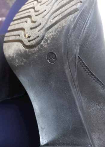 Siyah Tokalı Kadın Topuklu Bot - Görsel 4