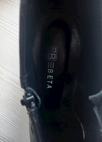 Siyah Tokalı Kadın Topuklu Bot - Görsel 10